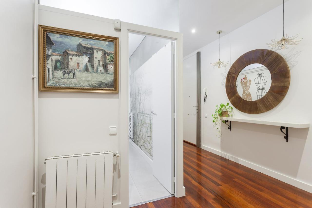 Appartamento Art House Granvia Barcellona Esterno foto